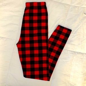 NWOT~Buffalo Plaid Leggings